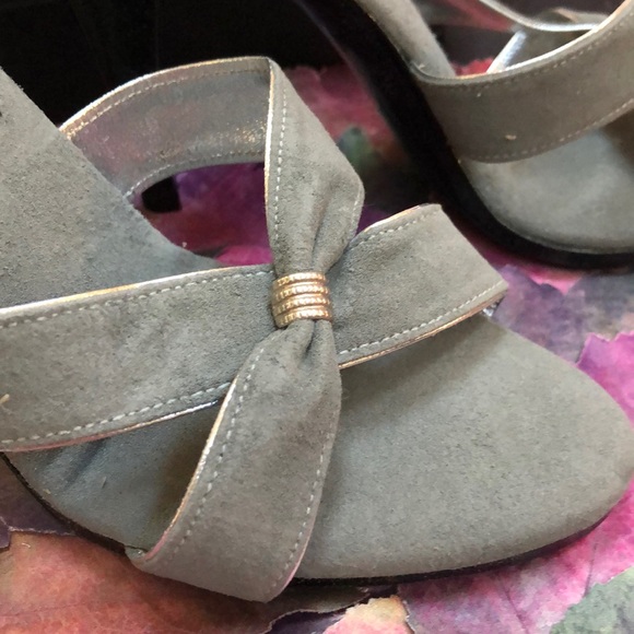 VINTAGE Grey Suede Sandal - Picture 2 of 14